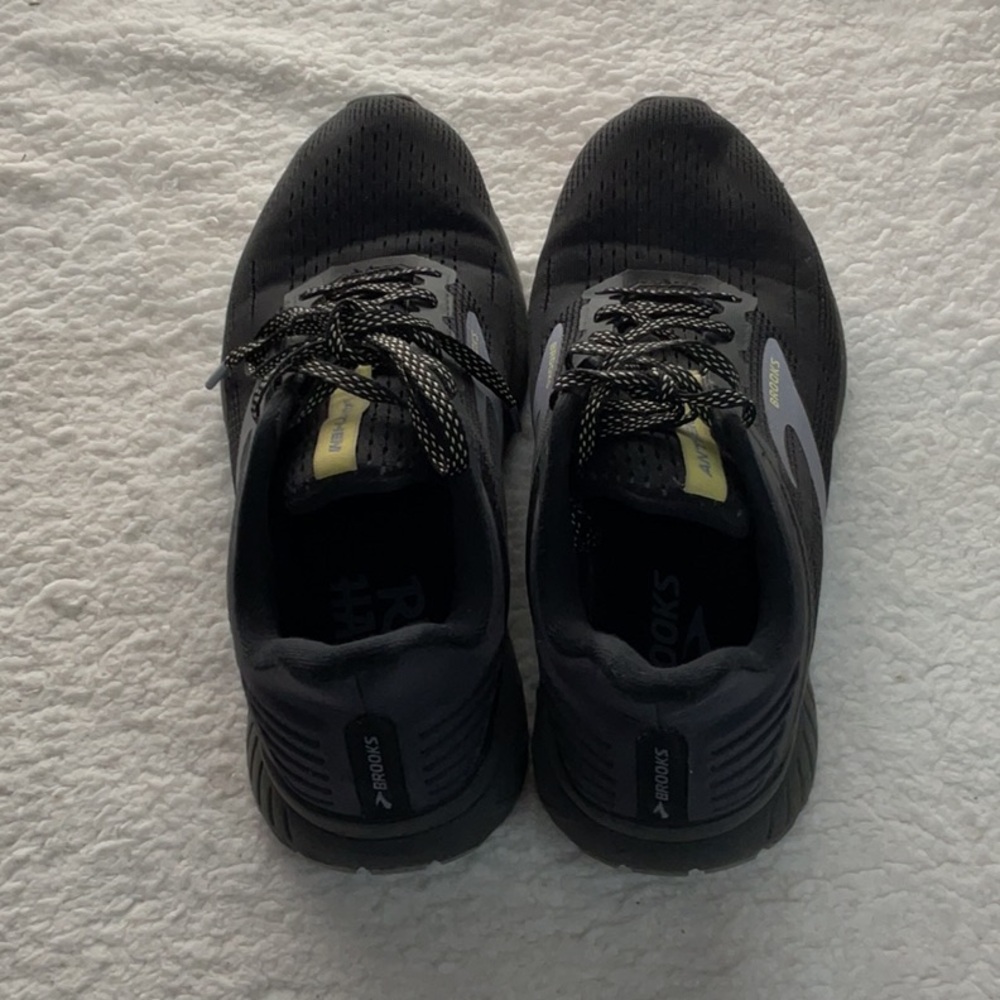 Brooks Woman’s Black and Gray Athletic Shoes - Picture 4 of 8